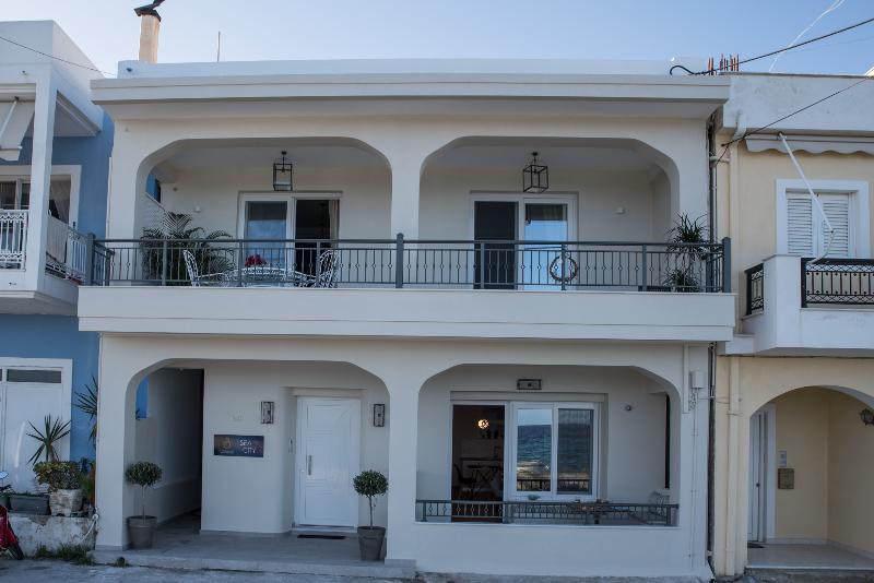 B4B Sea N' City Zakynthos stad Exteriör bild